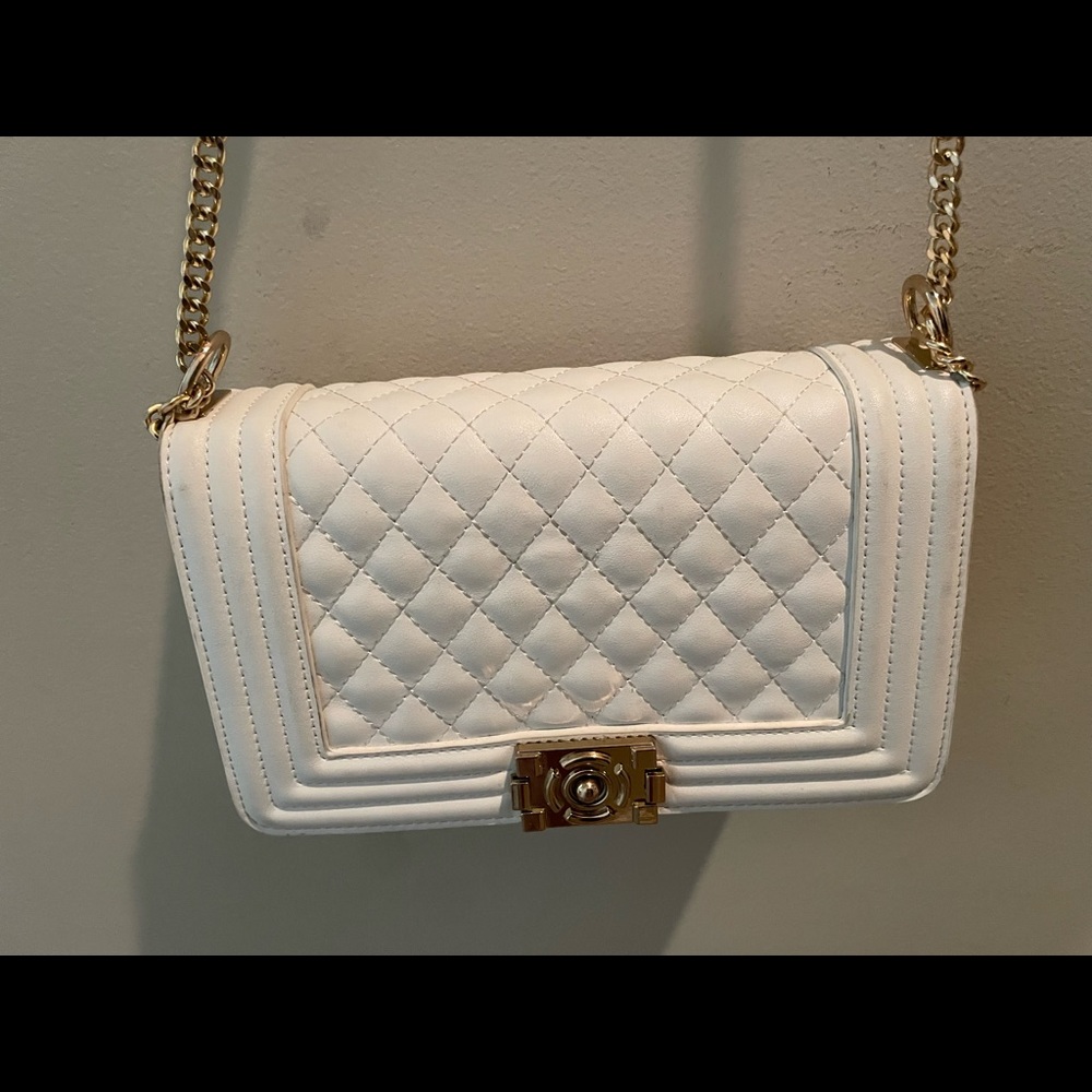 White and gold crossbody purse